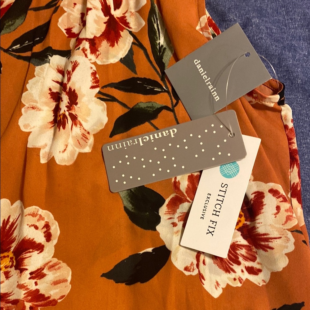 Orange/Peach Sleeveless Blouse StichFix - Picture 7 of 7
